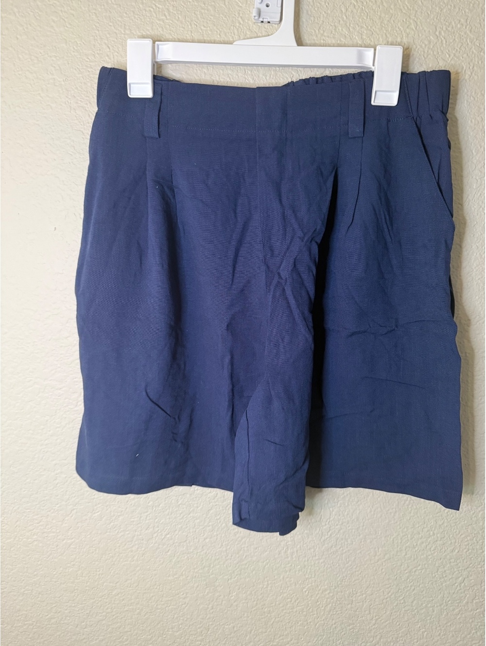 Halara Large Navy Linen Like Shorts